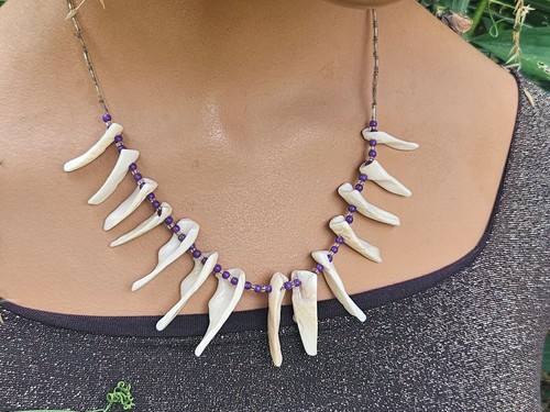 Neuf collier véritables - collier, 9