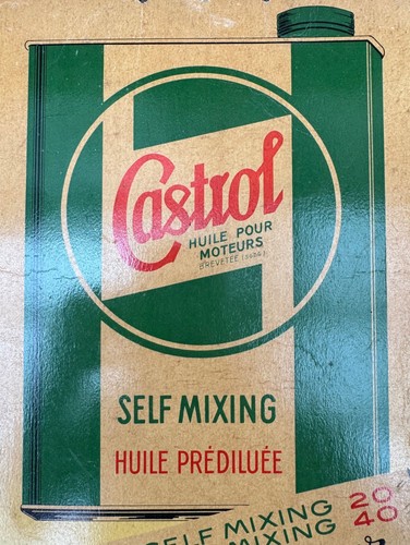 Ancien carton bidon huile
