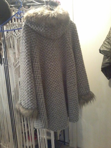 Manteau cape avec fausse - manteau,