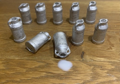Bidons lait pour jouet - 10,