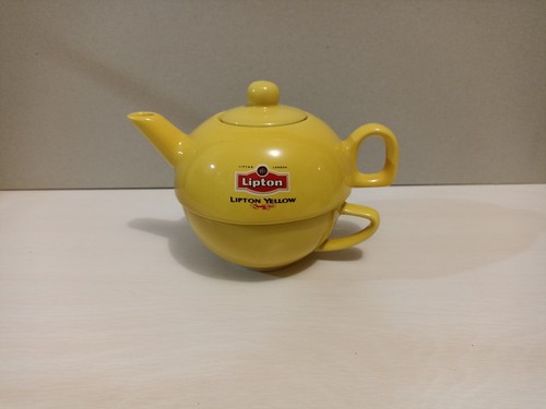 Théière lipton jaune avec - jaune,