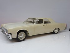 1961 LINCOLN CONTINENTAL 4DR  PROMO 1/25 SCALE MODEL FOR PARTS OR REBUILD