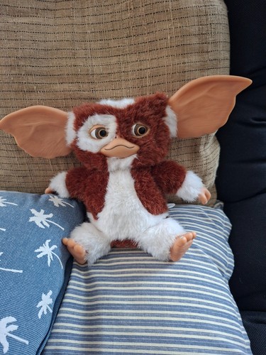 Peluche gizmo qui chante - peluche,