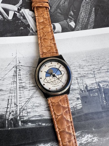 Montre raketa spoutnik - spoutnik, jour