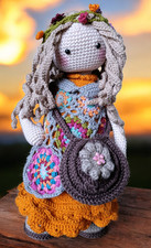 POUPEE AU CROCHET "VANIA"