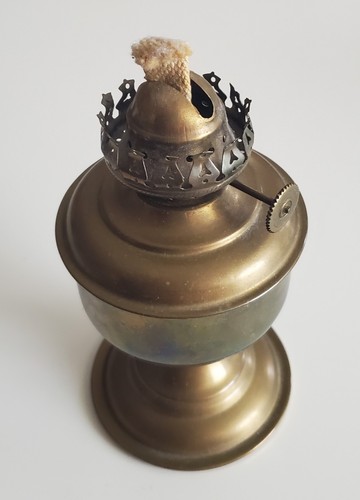 Lampe pétrole ancienne - à,