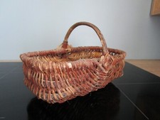 OLD SMALL WICKER BASKET DINETTE DOLL CHILD