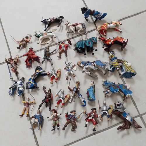Lot figurines chevaliers - lot,