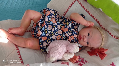 Bébé reborn réaliste - bébé,