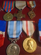 Lot de médailles militaire et