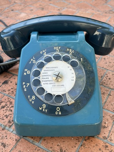 Ancien téléphone cadran - ancien,