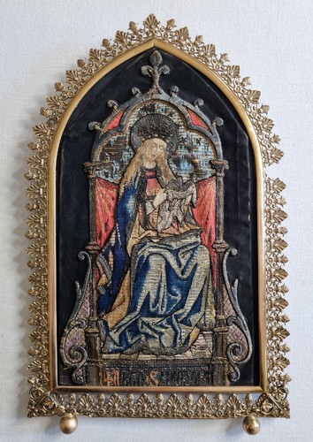 Broderie religieuse ancienne