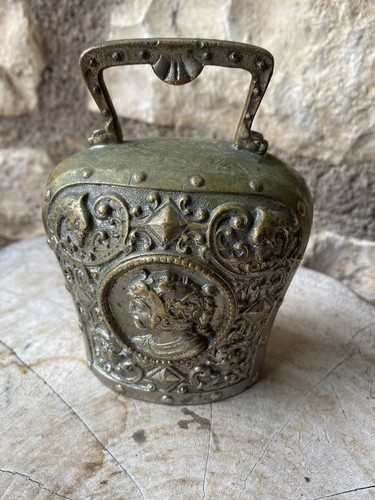 Ancienne cloche bronze - en,