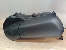 UNE BOITE FILTRE A AIR 1500