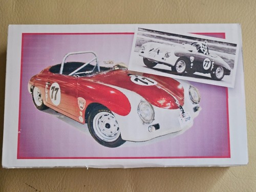 Kit white metal piranha models - metal,