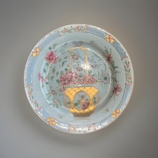ANTIQUE AND BEAUTIFUL PORCELAIN PLATE CHINESE DECOR 18TH CENTURY