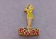 ED86 pin's Passion pin'up robe