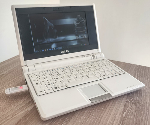 Asus eee 701 vintage - eee,
