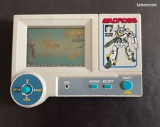 Rare Takatoku Toys Super  Macross Space Fight Game Watch Robotech Japan 1984