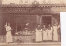 W84 Photo ancienne sur carton vitrine magasin animée CHARCUTERIE LASSERON JOIGNY