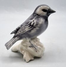 Sculpture figurine oiseau