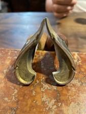 GILDING IRONS. LARGE PAIR OF BRONZE FLORETS. MORAND BRAND ref PF 8