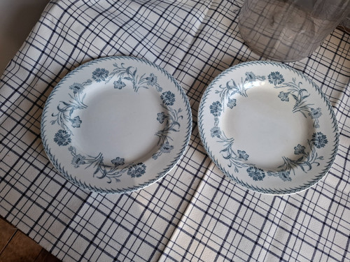 Anciennes assiettes plates - 2,