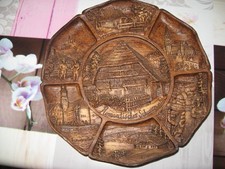 assiette en bois sculpté