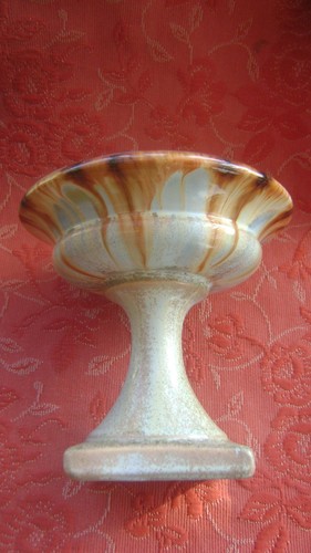 Ancienne coupe sur pied - sur, en