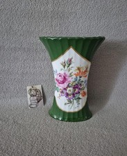 Vase en porcelaine décor