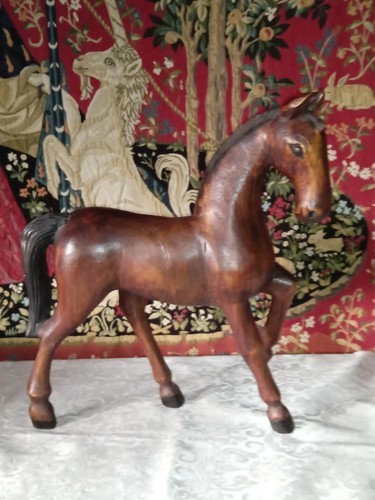 Cheval en bois - ,