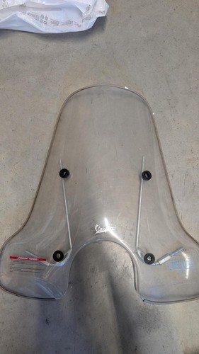 Pare brise haut - brise, vespa