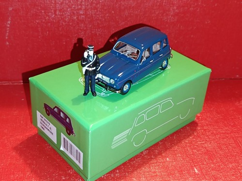 Renault 4l gendarmerie - renault,