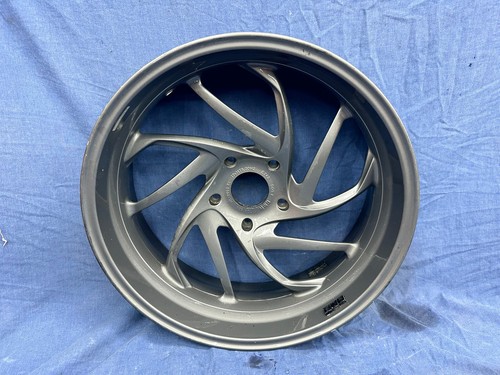 Roue jante arriere - roue,