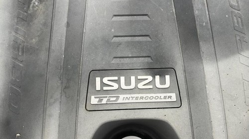 Cache moteur isuzu max - cache,