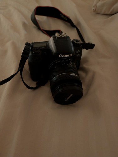 Canon eos 77d avec objectif - 77d,