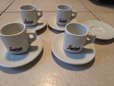 LOT DE 4 TASSES ET 5