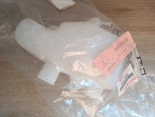 44611-40B00 réservoir vase