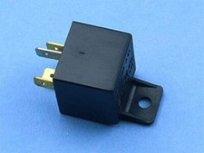 Relais 12 Volts 30 Ampères