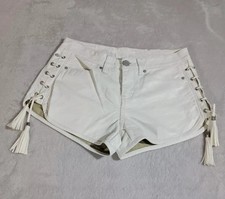 Nouveau short en cuir blanc à
