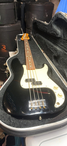 Fender precision bass - fender,