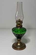 Lampe à pétrole ancienne