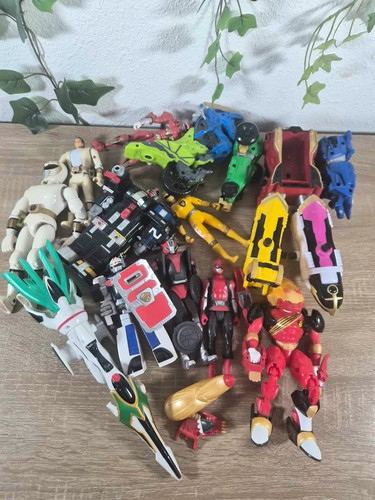 Lot jouets figurines - jouets,