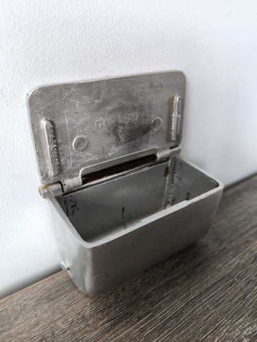 Cendrier aluminium style - en,