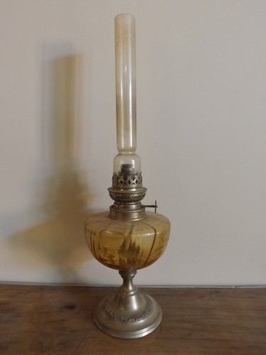 Lampe huile ancienne - à,