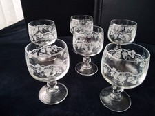 6 Verres à liqueur , digestif    Verrerie d' Arc      Modèle "Sarments"