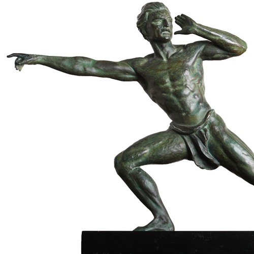Grande sculpture homme - homme, hélant