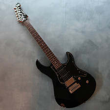 Guitare électrique YAMAHA