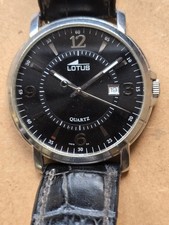 Montre à quartz LOTUS.