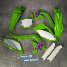 Plastics + Graphics Kawasaki